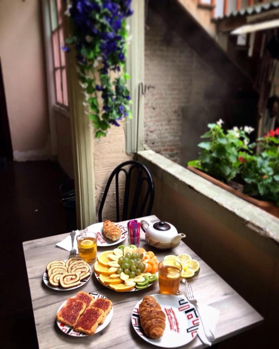 Guest House Ketrin ティビリシ エクステリア 写真