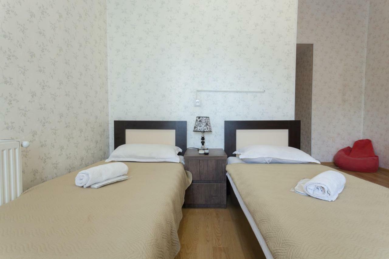 Guest House Ketrin ティビリシ エクステリア 写真